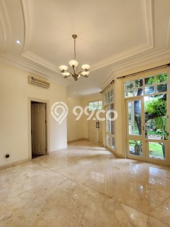 Hunian Idaman dengan Luas Tanah 630m² di Lingkungan Asri Cilandak, Jakarta Selatan Hunian Idaman dengan Luas Tanah 630m² di Lingkungan Asri Cilandak, Jakarta Selatan