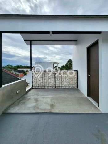 Jual Rumah Mewah Megah Dengan View Eksklusif di Kemang, Jakarta Selatan Jual Rumah Mewah Megah Dengan View Eksklusif di Kemang, Jakarta Selatan