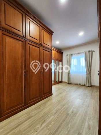 KESEMPATAN TERBAIK! Rumah Asri area Pondok Indah, LT 755m² Bangunan 550m² KESEMPATAN TERBAIK! Rumah Asri area Pondok Indah, LT 755m² Bangunan 550m²