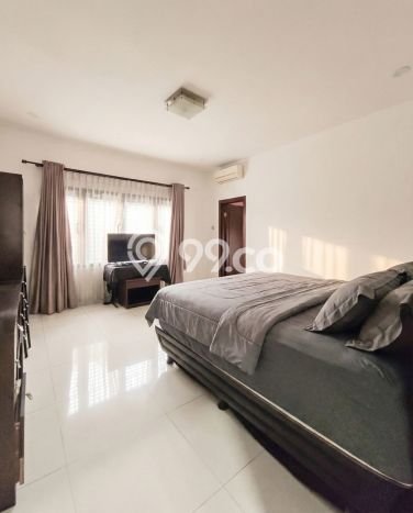 Rumah Elit Modern Siap Huni di Bintaro Jakarta Selatan Rumah Elit Modern Siap Huni di Bintaro Jakarta Selatan