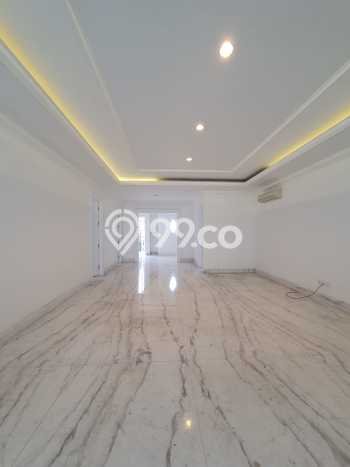 Rumah Lokasi Strategis area Pondok Indah, Jakarta Selatan, LT 590m² Bangunan 800m² Rumah Lokasi Strategis area Pondok Indah, Jakarta Selatan, LT 590m² Bangunan 800m²
