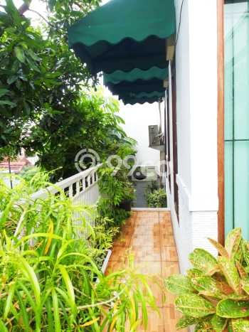 Ready to Use! Premium House LT 202m2 Desain Elegan di Bintaro Ready to Use! Premium House LT 202m2 Desain Elegan di Bintaro
