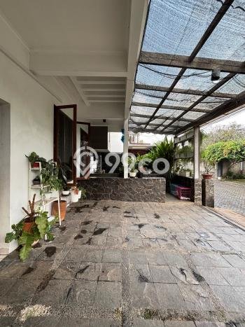 For Sale! Luxury House LT 242m2 Desain Modern di Veteran For Sale! Luxury House LT 242m2 Desain Modern di Veteran
