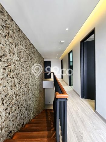Rumah Elit LB 450m2 Siap Pakai Desain Elegan di Pondok Indah, Jakarta Selatan Rumah Elit LB 450m2 Siap Pakai Desain Elegan di Pondok Indah, Jakarta Selatan
