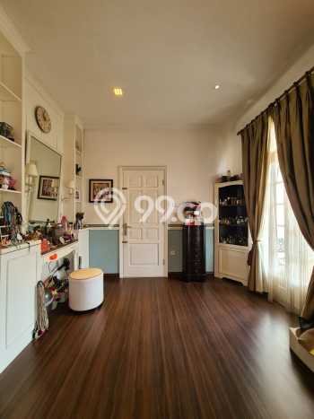 SPECIAL OFFER! Rumah Asri area Cipete, LT 742m² Bangunan 650m² SPECIAL OFFER! Rumah Asri area Cipete, LT 742m² Bangunan 650m²