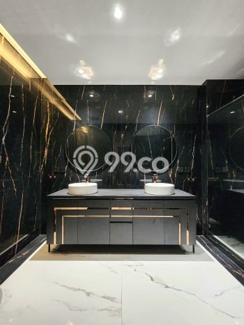 Rumah Elit LB 450m2 Siap Pakai Desain Elegan di Pondok Indah, Jakarta Selatan Rumah Elit LB 450m2 Siap Pakai Desain Elegan di Pondok Indah, Jakarta Selatan