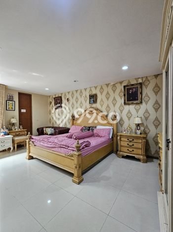 Rumah 4 KT 4 KM di Lokasi Strategis Pondok Indah, Jakarta Selatan Rumah 4 KT 4 KM di Lokasi Strategis Pondok Indah, Jakarta Selatan