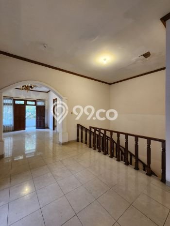 Jual Rumah Mewah Elegan Dengan View Cantik di Pondok Indah, Jakarta Selatan Jual Rumah Mewah Elegan Dengan View Cantik di Pondok Indah, Jakarta Selatan
