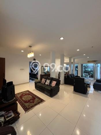 For Sale! Luxury House LT 242m2 Desain Modern di Veteran For Sale! Luxury House LT 242m2 Desain Modern di Veteran