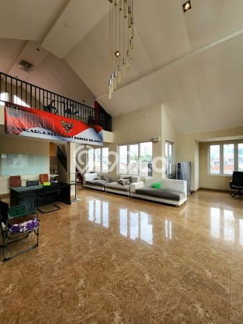 Hunian Elit LB 650m2 Siap Huni Desain Elegan di Pejompongan, Jakarta Pusat Hunian Elit LB 650m2 Siap Huni Desain Elegan di Pejompongan, Jakarta Pusat