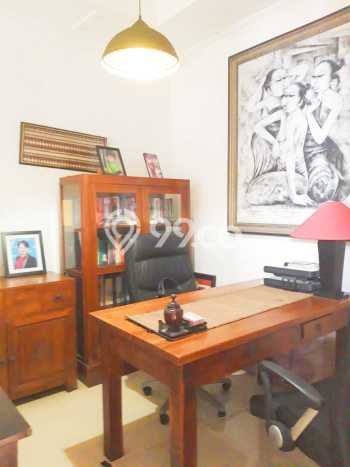 Ready to Use! Premium House LT 202m2 Desain Elegan di Bintaro Ready to Use! Premium House LT 202m2 Desain Elegan di Bintaro