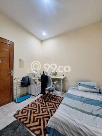 Rumah Luxury Modern Tanpa Renovasi di Cirendeu Jakarta Selatan Rumah Luxury Modern Tanpa Renovasi di Cirendeu Jakarta Selatan