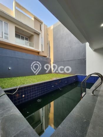 Rumah Elit LB 347m2 Siap Pakai Desain Elegan di Cipete, Jakarta Selatan Rumah Elit LB 347m2 Siap Pakai Desain Elegan di Cipete, Jakarta Selatan