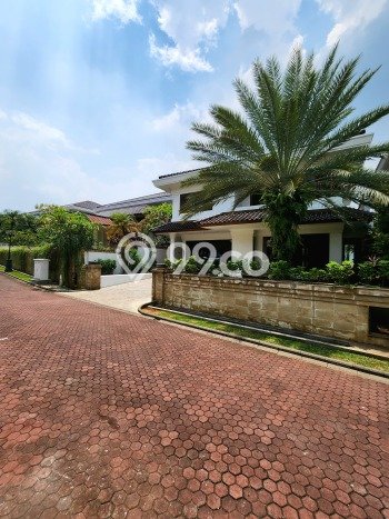 Rumah dengan Lokasi Strategis 3 KT di Pejaten, Jakarta Selatan Rumah dengan Lokasi Strategis 3 KT di Pejaten, Jakarta Selatan