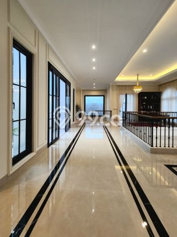 Siap Huni Hunian Elit 5 Kamar di Kebayoran Lama Dekat ke Mana Pun Siap Huni Hunian Elit 5 Kamar di Kebayoran Lama Dekat ke Mana Pun