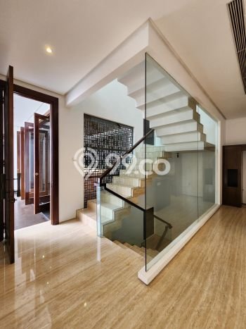 Dijual Rumah Luas Megah Dengan View Eksklusif di Pondok Indah, Jakarta Selatan Dijual Rumah Luas Megah Dengan View Eksklusif di Pondok Indah, Jakarta Selatan