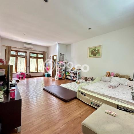 For Sale! Premium House LT 450m2 Desain Elegan di Mampang For Sale! Premium House LT 450m2 Desain Elegan di Mampang