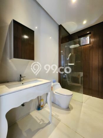 Dijual Rumah Luas Megah Dengan View Eksklusif di Pondok Indah, Jakarta Selatan Dijual Rumah Luas Megah Dengan View Eksklusif di Pondok Indah, Jakarta Selatan
