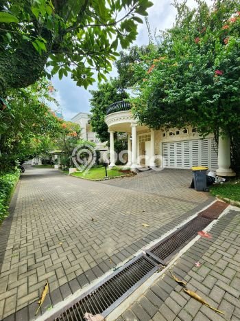 Hunian Idaman dengan Luas Tanah 630m² di Lingkungan Asri Cilandak, Jakarta Selatan Hunian Idaman dengan Luas Tanah 630m² di Lingkungan Asri Cilandak, Jakarta Selatan