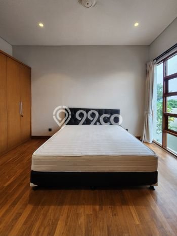 Rumah Elit LB 480m2 Siap Pakai Desain Elegan di Kemang, Jakarta Selatan Rumah Elit LB 480m2 Siap Pakai Desain Elegan di Kemang, Jakarta Selatan