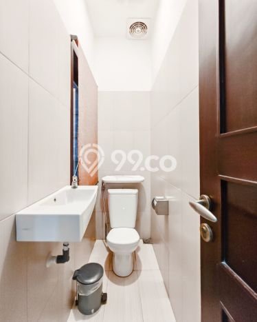 Rumah Elit Modern Siap Huni di Bintaro Jakarta Selatan Rumah Elit Modern Siap Huni di Bintaro Jakarta Selatan