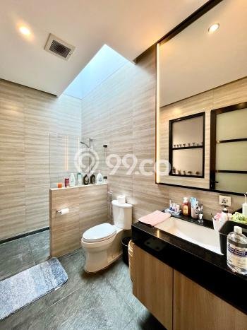 For Sale! Premium House LT 233m2 Desain Modern di Veteran For Sale! Premium House LT 233m2 Desain Modern di Veteran