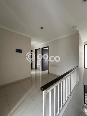 Rumah Mewah LB 161m2 Siap Pakai Desain Elegan di Bintaro, Tangerang Selatan Rumah Mewah LB 161m2 Siap Pakai Desain Elegan di Bintaro, Tangerang Selatan