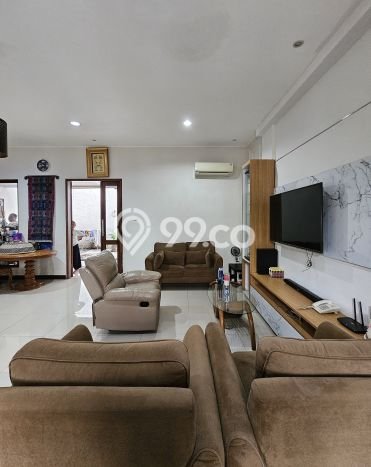 Ready to Use! Luxury House LT 185m2 Desain Modern di Bintaro Ready to Use! Luxury House LT 185m2 Desain Modern di Bintaro