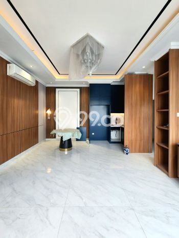 For Sale! Luxury House LT 200m2 Desain Elegan di Pondok Indah For Sale! Luxury House LT 200m2 Desain Elegan di Pondok Indah