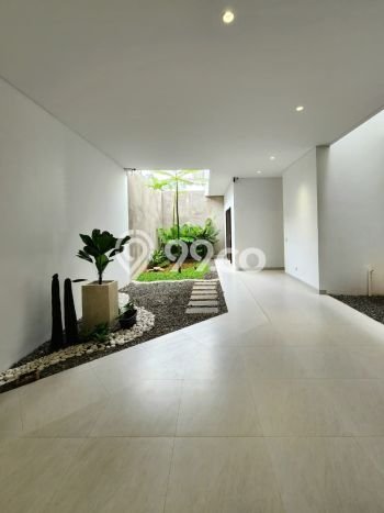 Jual Rumah Mewah Megah Dengan View Eksklusif di Kemang, Jakarta Selatan Jual Rumah Mewah Megah Dengan View Eksklusif di Kemang, Jakarta Selatan