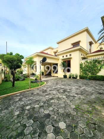For Sale Rumah Elit Exclusive di Kebayoran Baru, Jakarta Selatan For Sale Rumah Elit Exclusive di Kebayoran Baru, Jakarta Selatan