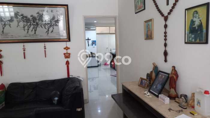 Lokasi terbaik! Rumah siap pakai dikontrakkan di Kelapa Gading LB 360m2 Lokasi terbaik! Rumah siap pakai dikontrakkan di Kelapa Gading LB 360m2