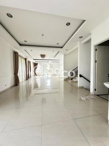 Hunian Elit LB 525m2 Siap Huni Desain Elegan di Sunter, Jakarta Utara Hunian Elit LB 525m2 Siap Huni Desain Elegan di Sunter, Jakarta Utara