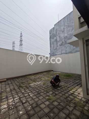Hunian Eksklusif Dijual LT 204m2 di Wiyung, Surabaya Hunian Eksklusif Dijual LT 204m2 di Wiyung, Surabaya