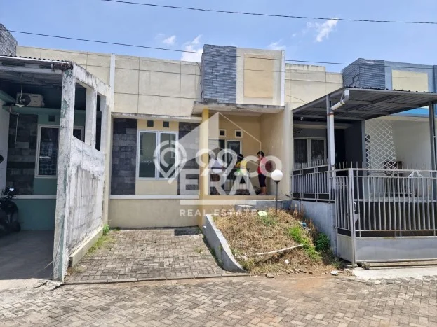 Rumah 2 KT 1 KM Fasilitas Jogging Track di Tembalang, Semarang Rumah 2 KT 1 KM Fasilitas Jogging Track di Tembalang, Semarang