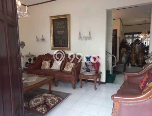 Siap Huni Hunian Elit 5 Kamar di Kebayoran Baru Dekat ke Mana Pun Siap Huni Hunian Elit 5 Kamar di Kebayoran Baru Dekat ke Mana Pun