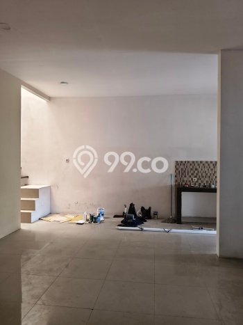 Sewa Rumah Murah di Sunter Jakarta Utara dengan 4 Kamar Tidur Sewa Rumah Murah di Sunter Jakarta Utara dengan 4 Kamar Tidur