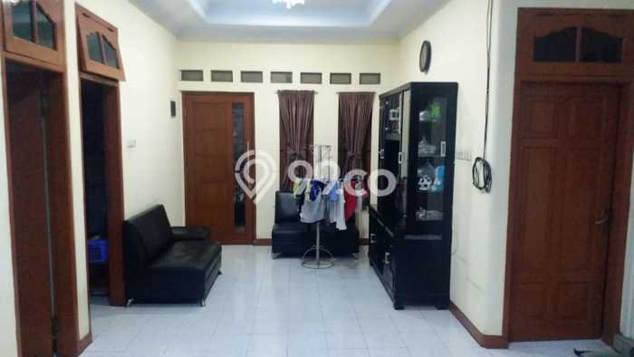 Rumah 2 lantai, rapih,siap huni, Petojo Rumah 2 lantai, rapih,siap huni, Petojo