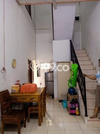 Rumah 2 lantai di pademangan , siap huni. Pinggir jalan. Rumah 2 lantai di pademangan , siap huni. Pinggir jalan.