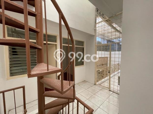 Rumah area Sunter, 4 KM, Area Strategis, Luas 300m² Bangunan 400m² Rumah area Sunter, 4 KM, Area Strategis, Luas 300m² Bangunan 400m²