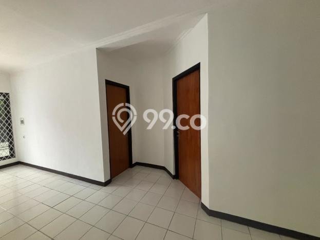 Rumah Tenang di Sunter, 5 KT, Luas 144m² Bangunan 250m² Rumah Tenang di Sunter, 5 KT, Luas 144m² Bangunan 250m²