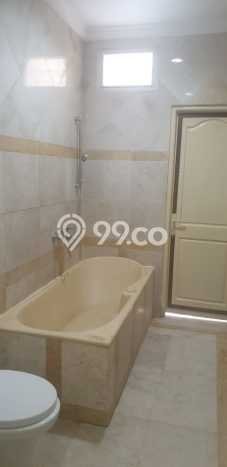 Rumah area Sunter, 4 KM, Area Strategis, Luas 300m² Bangunan 400m² Rumah area Sunter, 4 KM, Area Strategis, Luas 300m² Bangunan 400m²