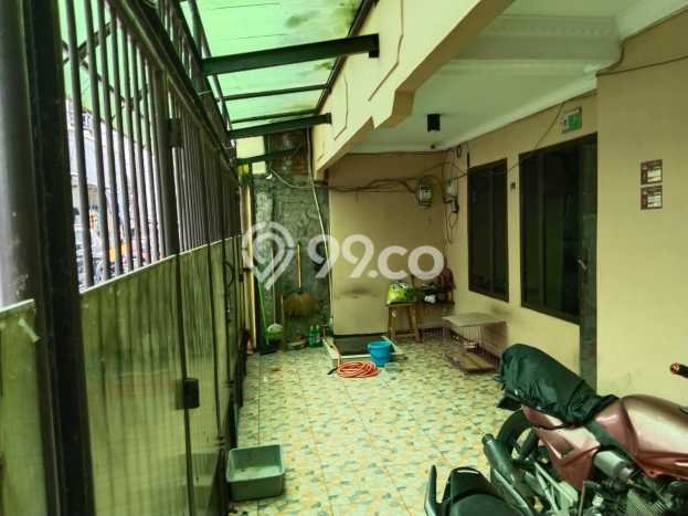 Rumah Elit Akses Strategis di Jakarta Barat Semi Furnished Rumah Elit Akses Strategis di Jakarta Barat Semi Furnished