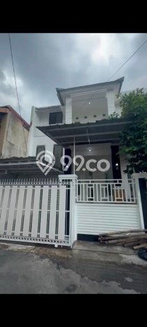 Disewakan! Rumah 4 Kamar Tidur &
3 Kamar Mandi di Rawamangun, Jakarta Timur Disewakan! Rumah 4 Kamar Tidur &
3 Kamar Mandi di Rawamangun, Jakarta Timur