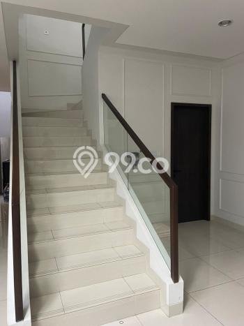 Dijual Rumah Mewah Elegan Dengan View Eksklusif di Summarecon Bandung, Bandung Dijual Rumah Mewah Elegan Dengan View Eksklusif di Summarecon Bandung, Bandung