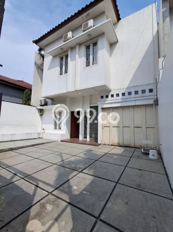 Kesempatan Memiliki Rumah LT 225m² di Lokasi Strategis, Bandung Kesempatan Memiliki Rumah LT 225m² di Lokasi Strategis, Bandung