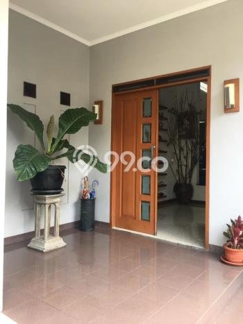 Ready to Use! Premium House LT 396m2 Desain Elegan di Sarijadi Ready to Use! Premium House LT 396m2 Desain Elegan di Sarijadi