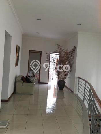 Ready to Use! Premium House LT 396m2 Desain Elegan di Sarijadi Ready to Use! Premium House LT 396m2 Desain Elegan di Sarijadi