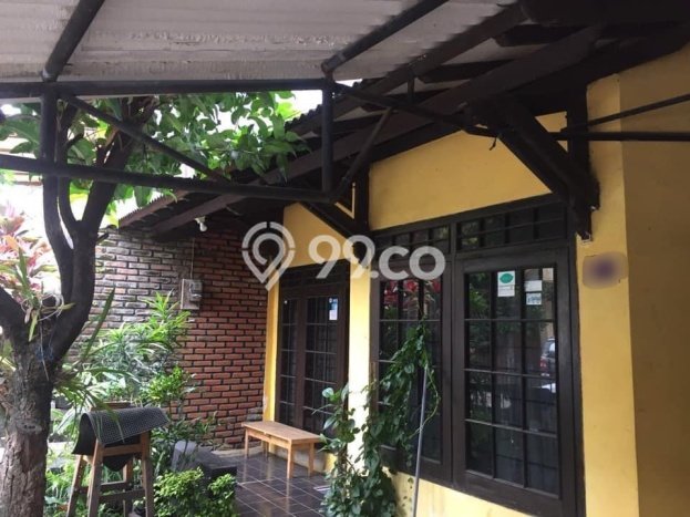 Dijual Rumah 5 Kamar Lokasi Ideal Nyaman dan Strategis di Antapani Dijual Rumah 5 Kamar Lokasi Ideal Nyaman dan Strategis di Antapani