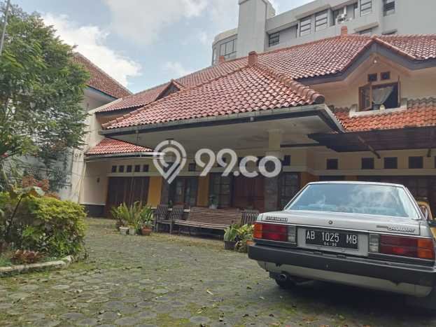 For Sale! Premium House LT 483m2 Desain Elegan di Sayap Dago For Sale! Premium House LT 483m2 Desain Elegan di Sayap Dago